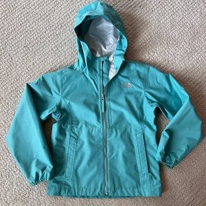 The North Face Girls Raincoat Size Medium 10/12